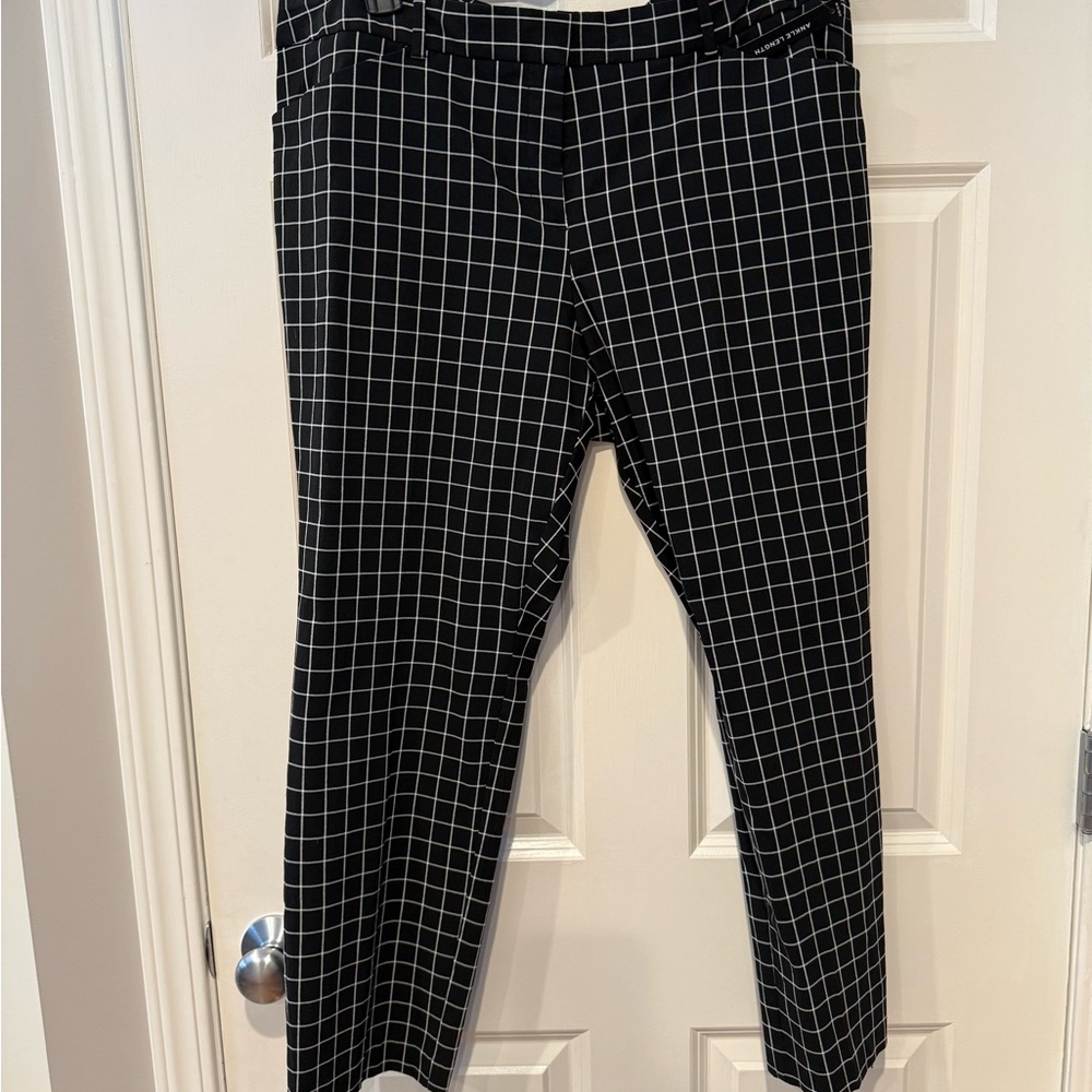 NWT Slim fit dress pants black and white by Worthington